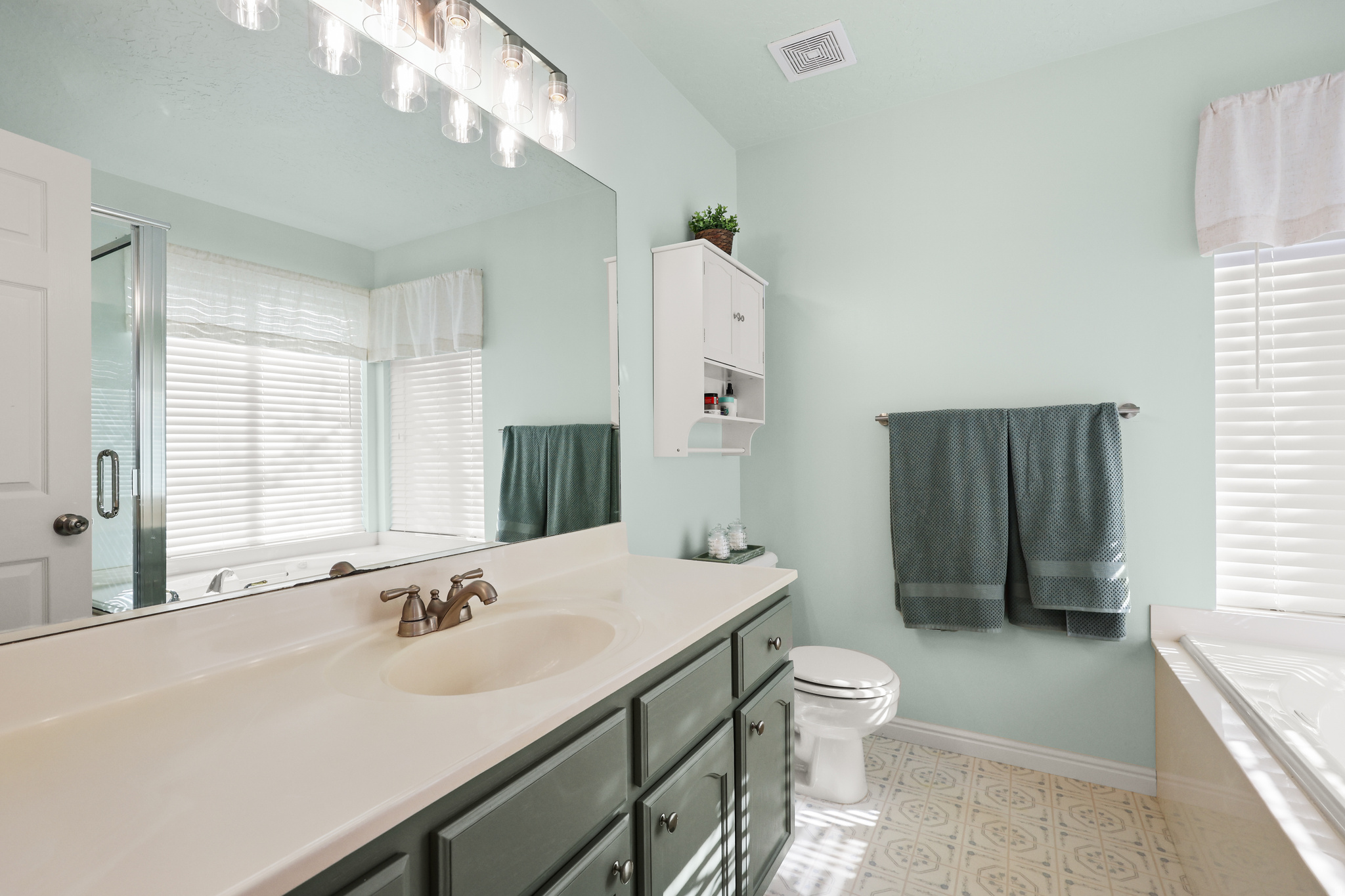 WESTLAKE VILLAGE - Residential