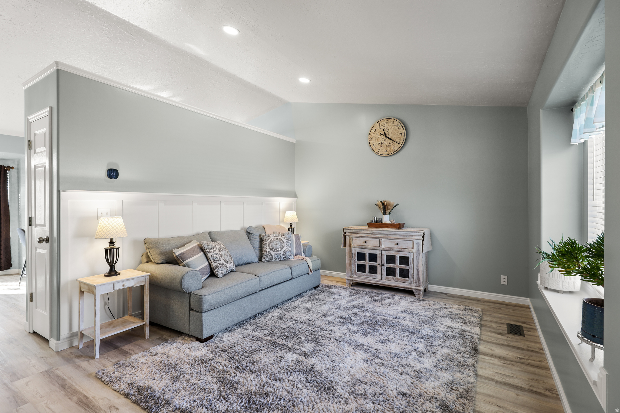 WESTLAKE VILLAGE - Residential