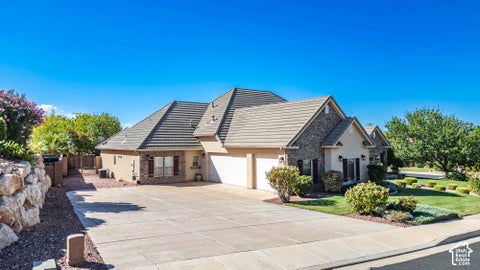 Tiny photo for 934 E OUTLAW GULCH, Washington, UT 84780 (MLS # 2186580)