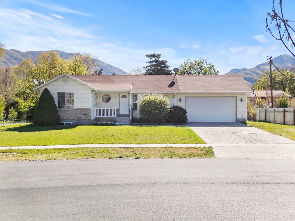 Photo of 363 S 675 E, Hyrum, UT 84319 (MLS # 2155118)