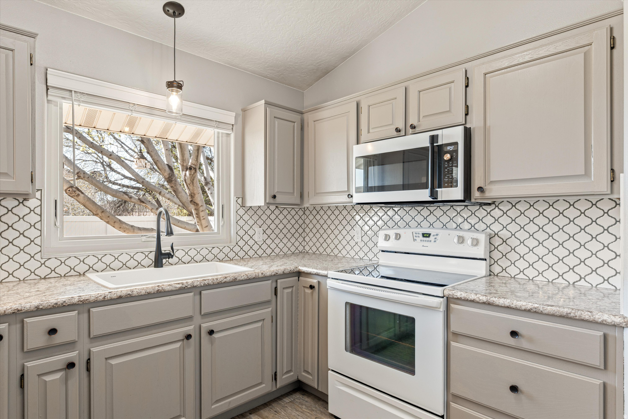 CHEYENNE AT RED CLIFFS 2 - Residential