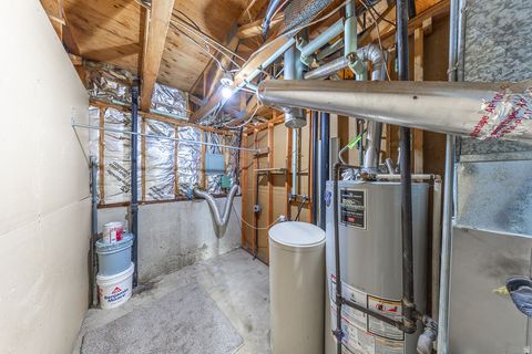 Tiny photo for 722 W 2250 N, West Bountiful, UT 84087 (MLS # 2135378)