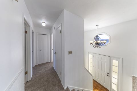 Tiny photo for 722 W 2250 N, West Bountiful, UT 84087 (MLS # 2135378)