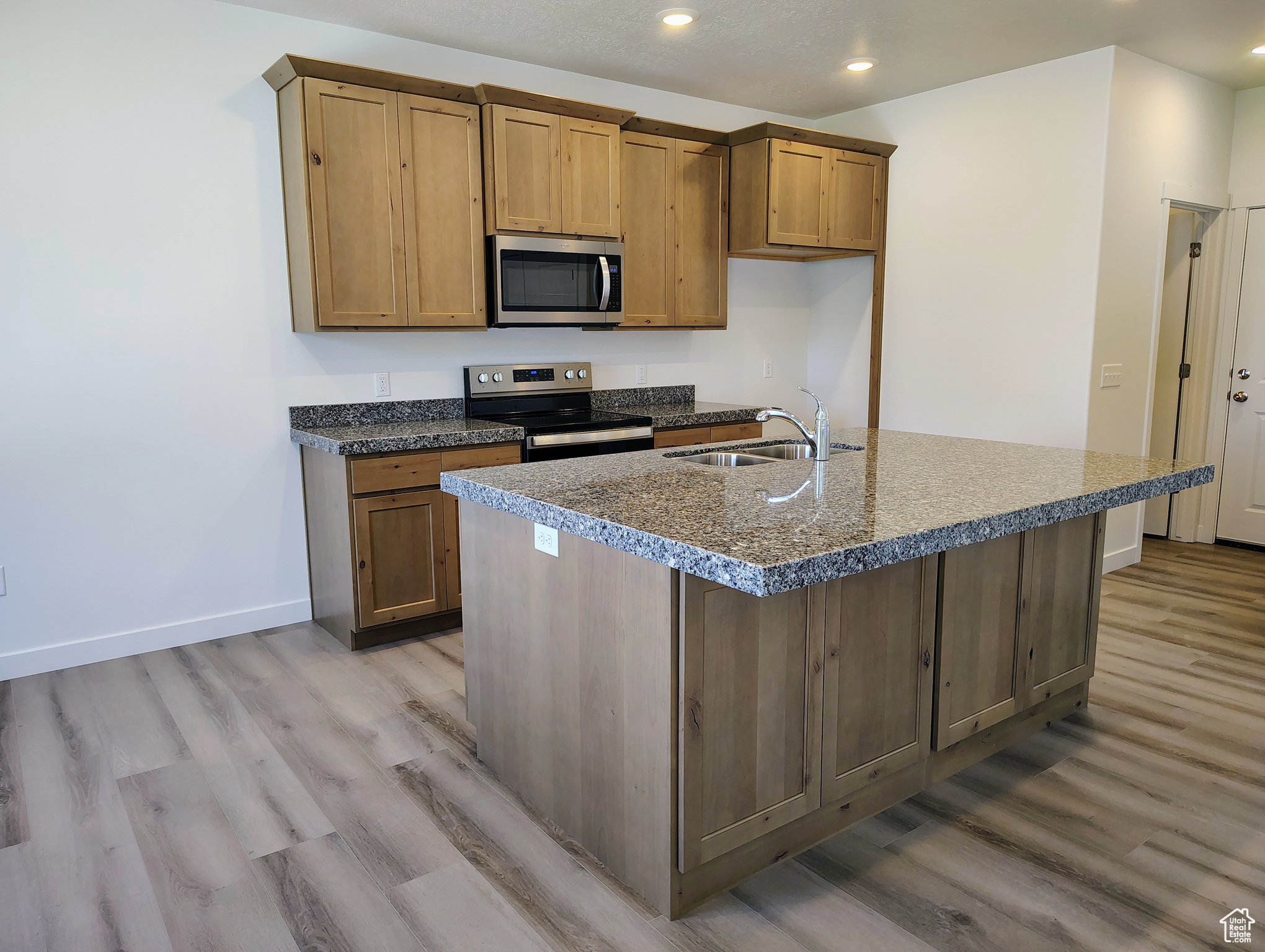 2019 N Loxley Dr, Tooele, Utah image 2