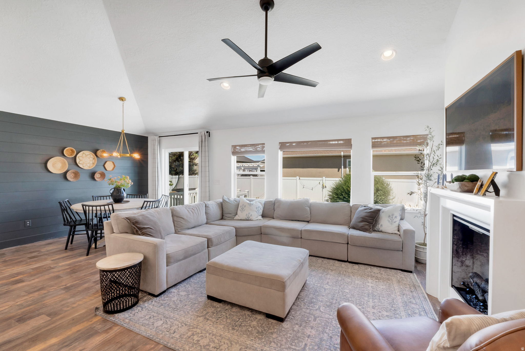 HOLBROOK FARMS - Residential