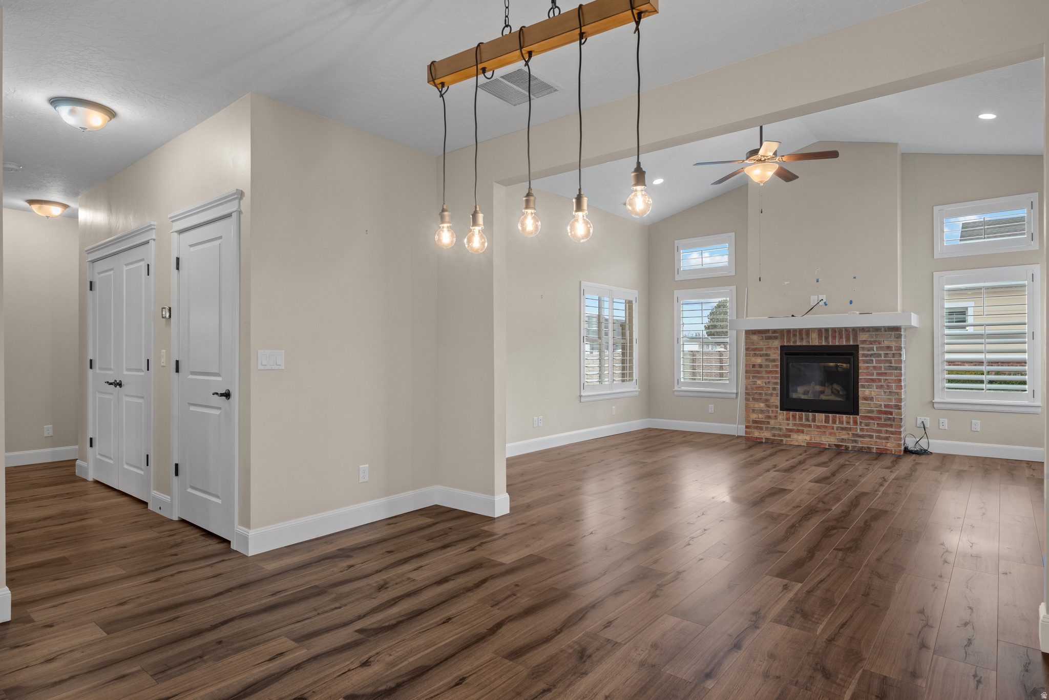 HARVEST CROSSING - Residential