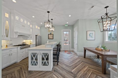 Tiny photo for 10489 S HARVEST GLORY DR, South Jordan, UT 84095 (MLS # 2125947)