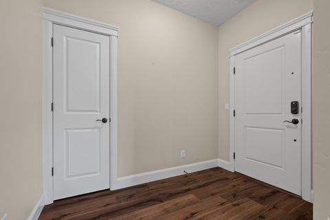 Tiny photo for 10489 S HARVEST GLORY DR, South Jordan, UT 84095 (MLS # 2125947)