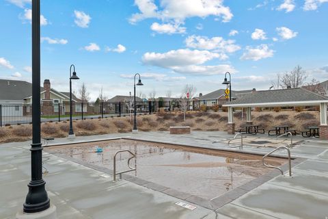 Tiny photo for 10489 S HARVEST GLORY DR, South Jordan, UT 84095 (MLS # 2125947)