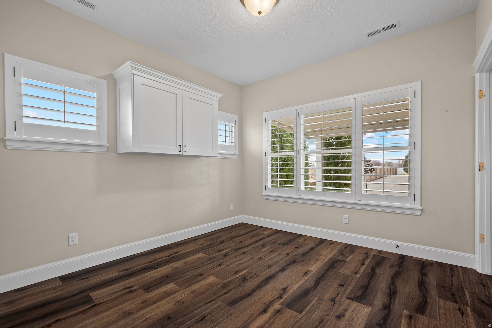 HARVEST CROSSING - Residential