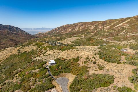 Tiny photo for 5855 E PIONEER RIDGE CIR #195, Salt Lake City, UT 84108 (MLS # 2130782)