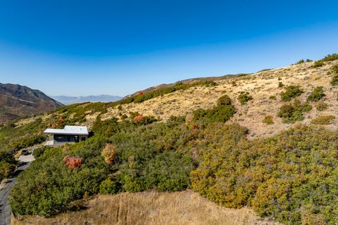 Tiny photo for 5855 E PIONEER RIDGE CIR #195, Salt Lake City, UT 84108 (MLS # 2130782)