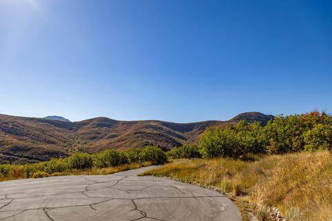 Tiny photo for 5855 E PIONEER RIDGE CIR #195, Salt Lake City, UT 84108 (MLS # 2130782)