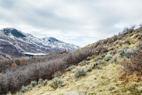 Tiny photo for 5855 E PIONEER RIDGE CIR #195, Salt Lake City, UT 84108 (MLS # 2130782)