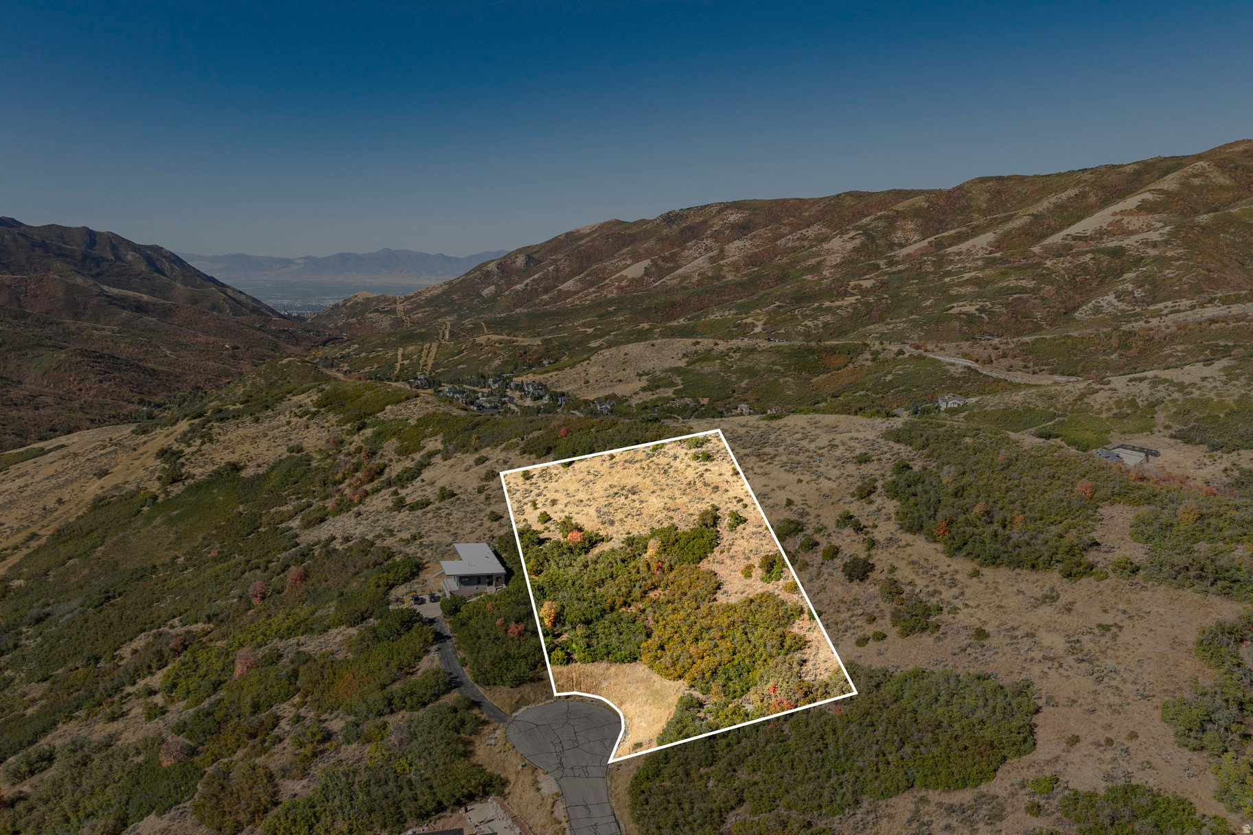 EMIGRATION OAKS - Land