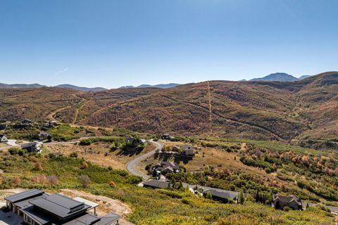 Tiny photo for 5855 E PIONEER RIDGE CIR #195, Salt Lake City, UT 84108 (MLS # 2130782)