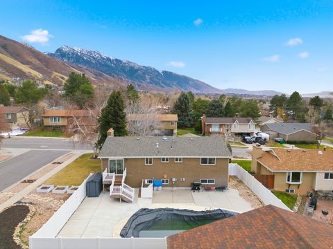 Tiny photo for 3533 E COUNTRY MANOR RD, Cottonwood Heights, UT 84121 (MLS # 2128620)