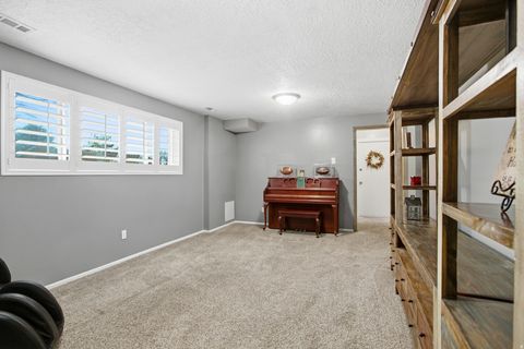 Tiny photo for 3533 E COUNTRY MANOR RD, Cottonwood Heights, UT 84121 (MLS # 2128620)