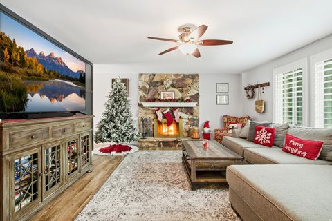 Tiny photo for 3533 E COUNTRY MANOR RD, Cottonwood Heights, UT 84121 (MLS # 2128620)