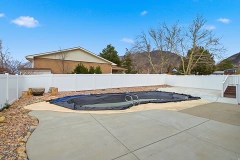 Tiny photo for 3533 E COUNTRY MANOR RD, Cottonwood Heights, UT 84121 (MLS # 2128620)