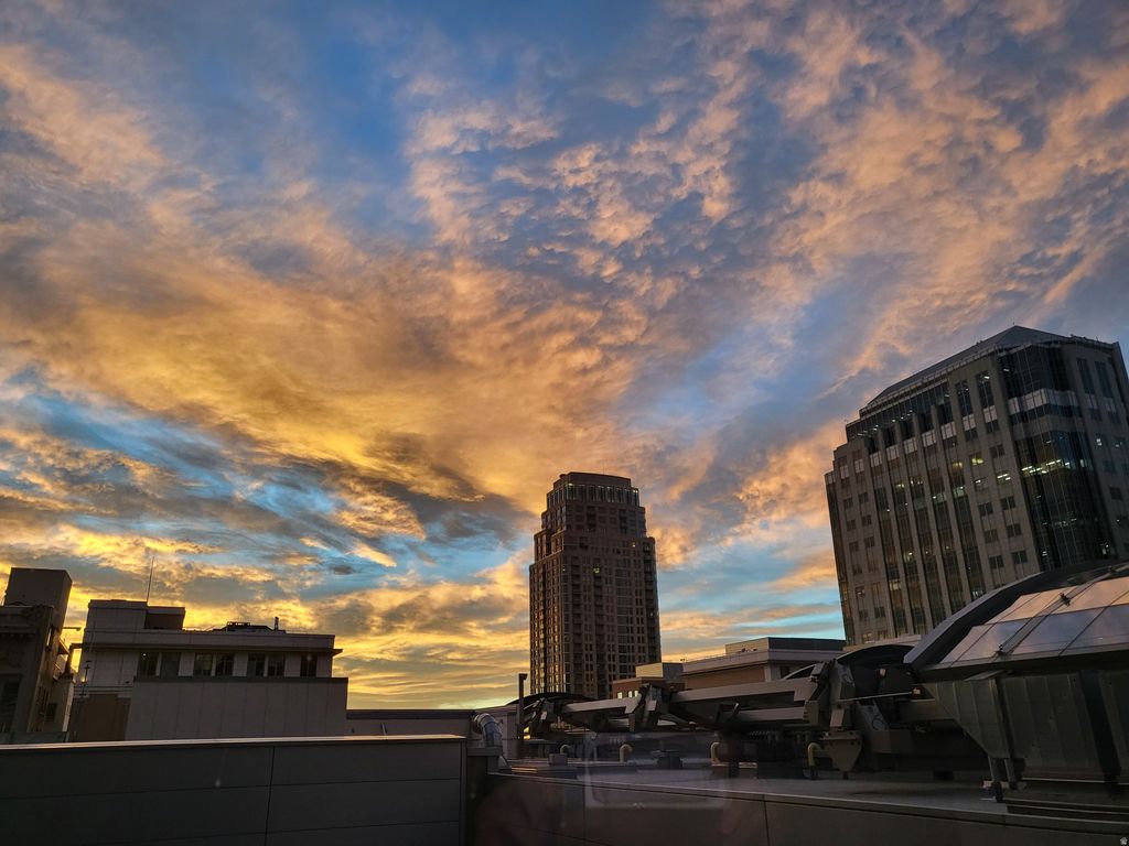 Photo of 35 E 100 S #502, Salt Lake City, UT 84111 (MLS # 2156262)