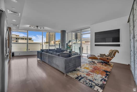 CITY CREEK - REGENT - Residential