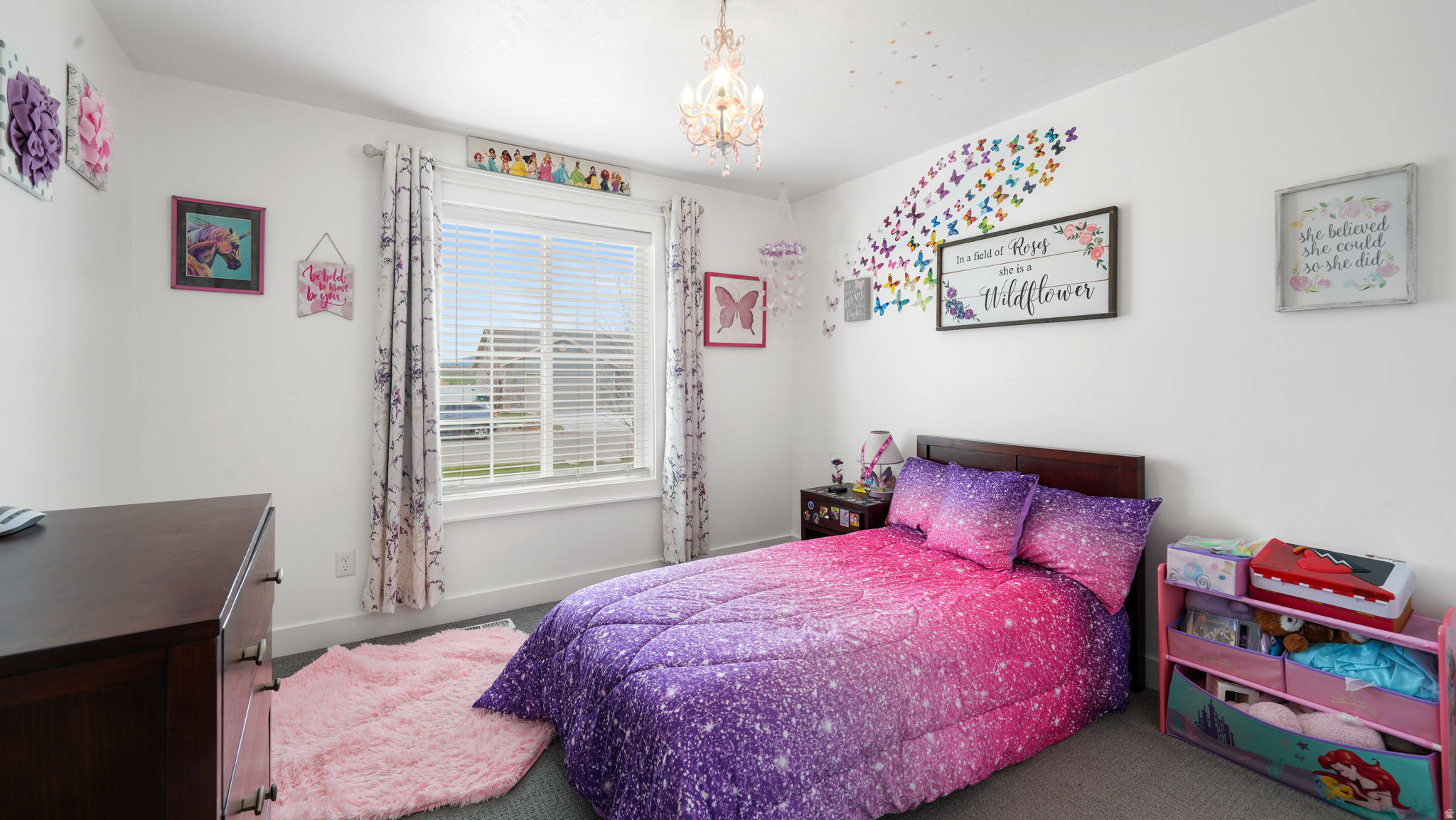 MOUNTAIN VIEW ESTATE - Residential