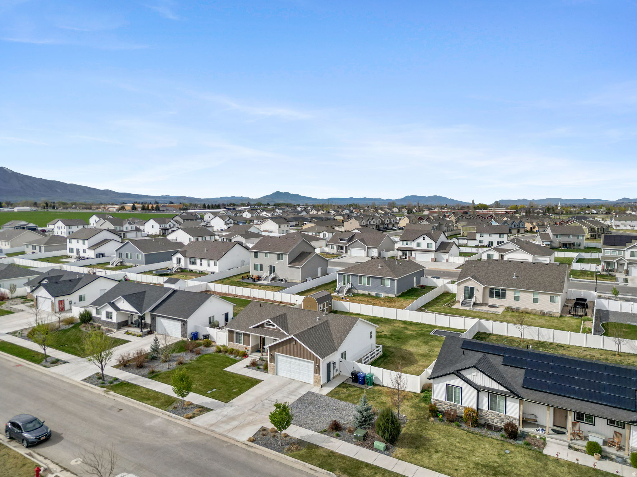 MOUNTAIN VIEW ESTATE - Residential