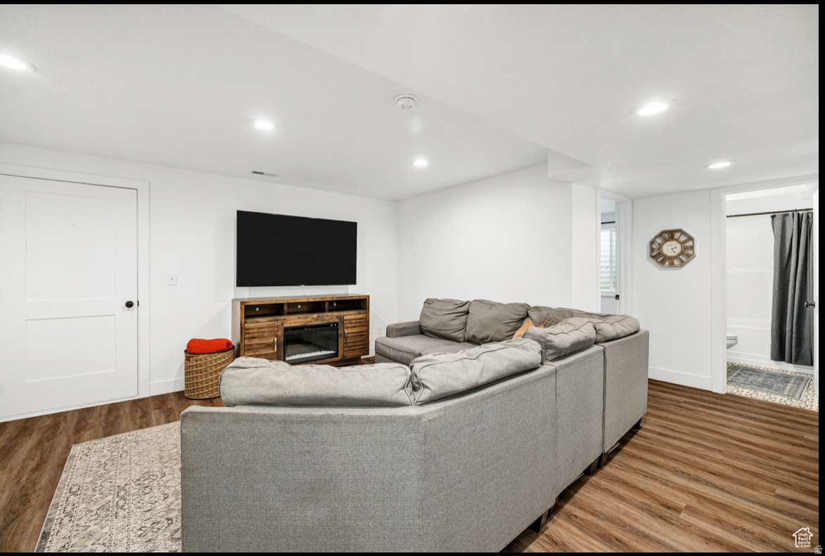 MOUNTAIN VIEW ESTATE - Residential