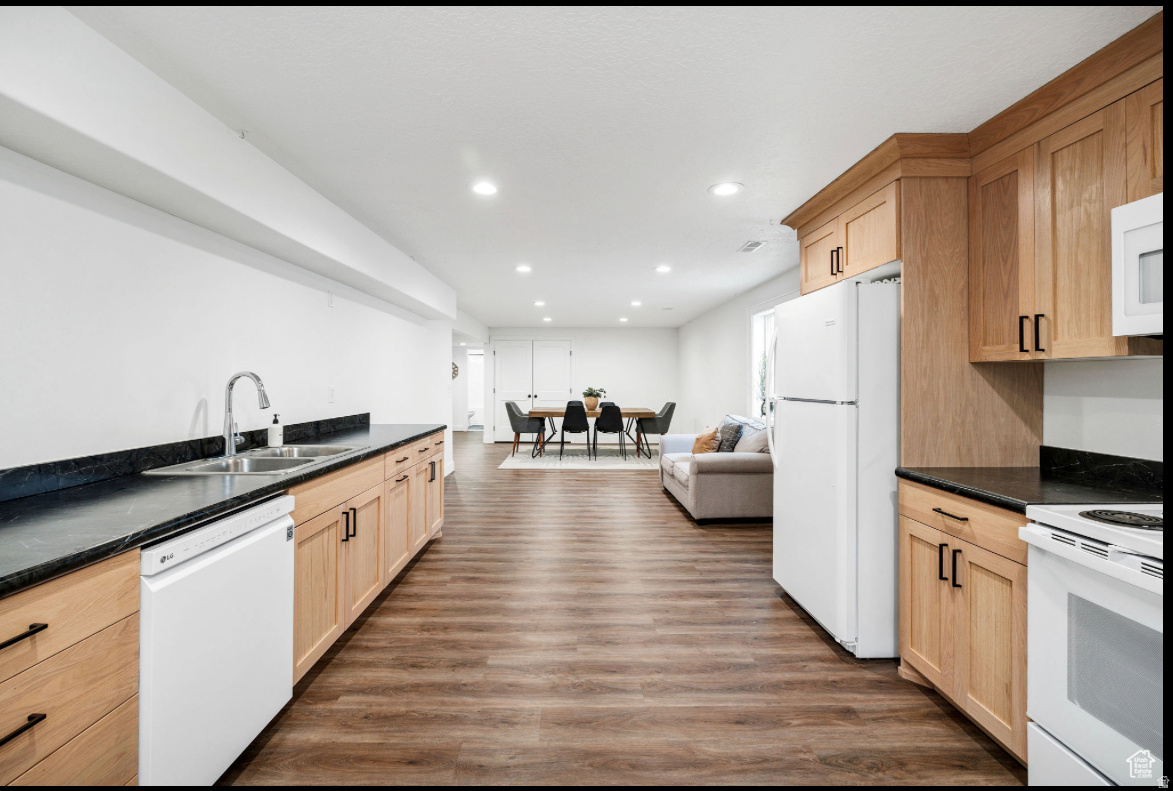 MOUNTAIN VIEW ESTATE - Residential