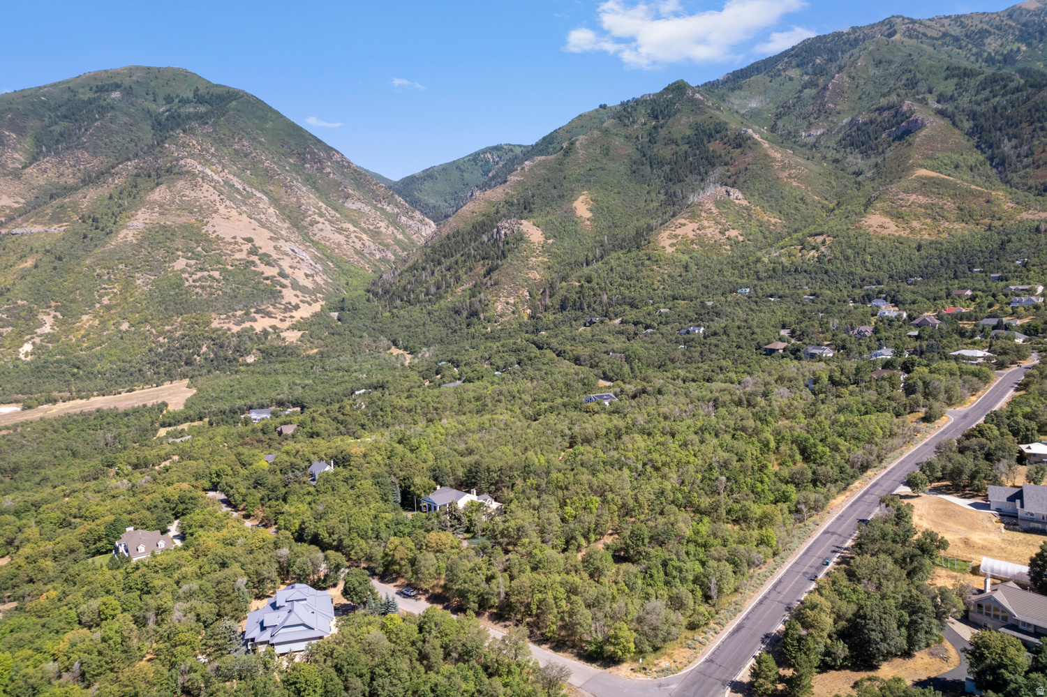 WOODLAND HILLS - Residential