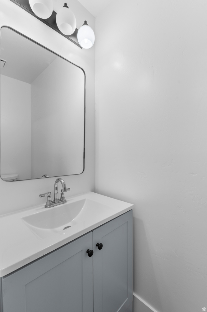 WOODLAND HILLS - Residential