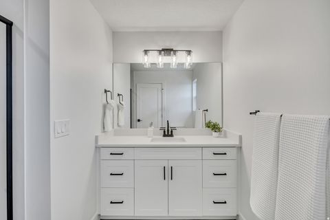Tiny photo for 350 E 7635 S, Sandy, UT 84047 (MLS # 2154223)