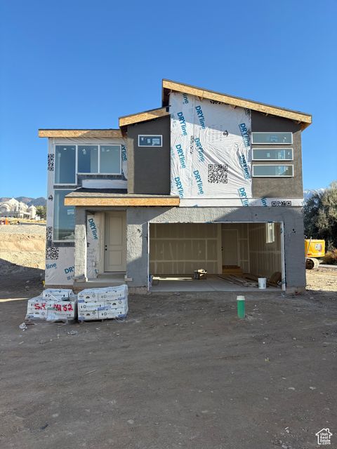 Photo of 412 E LUNA CIR #62, Salem, UT 84653 (MLS # 2096029)