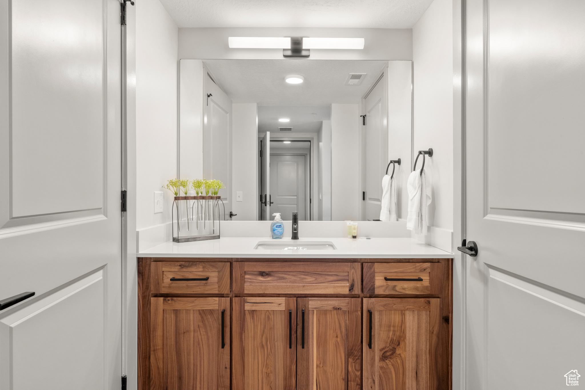 35 E 150, Garden City, Utah image 19