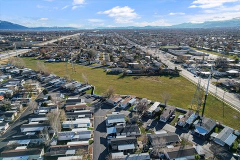 Tiny photo for 2826 S 2620 W #275, West Valley City, UT 84119 (MLS # 2126489)