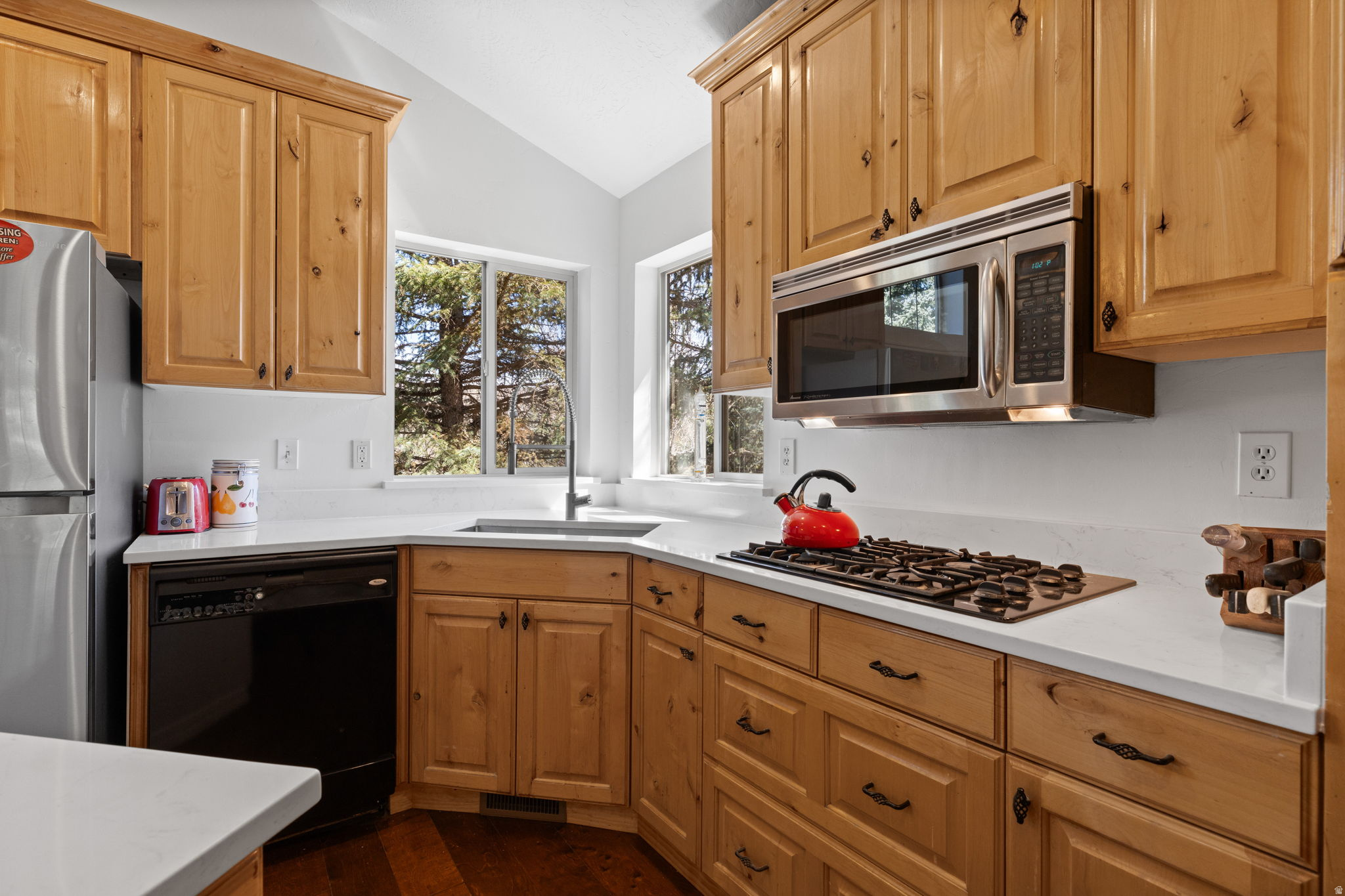 BROOK HOLLOW VILLAGE - Residential