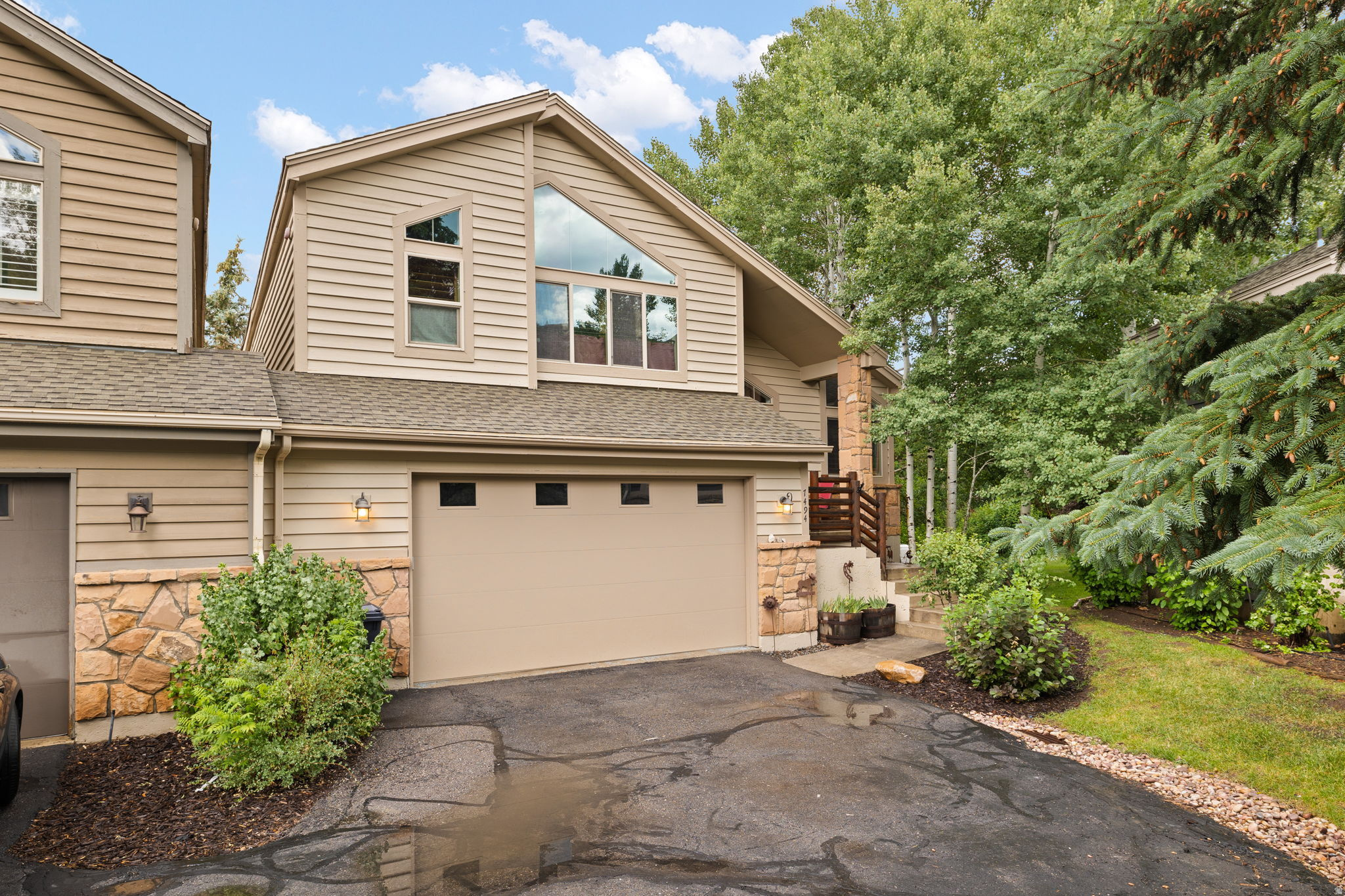 BROOK HOLLOW VILLAGE - Residential