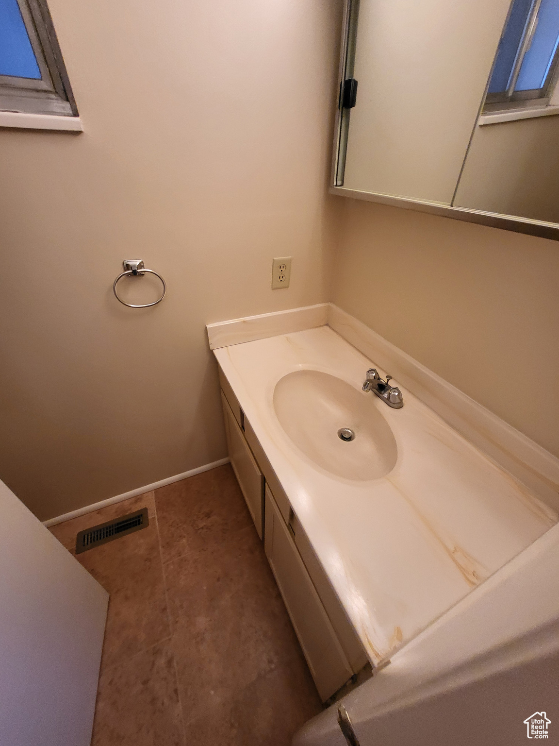 DAILEY MINOR - Residential