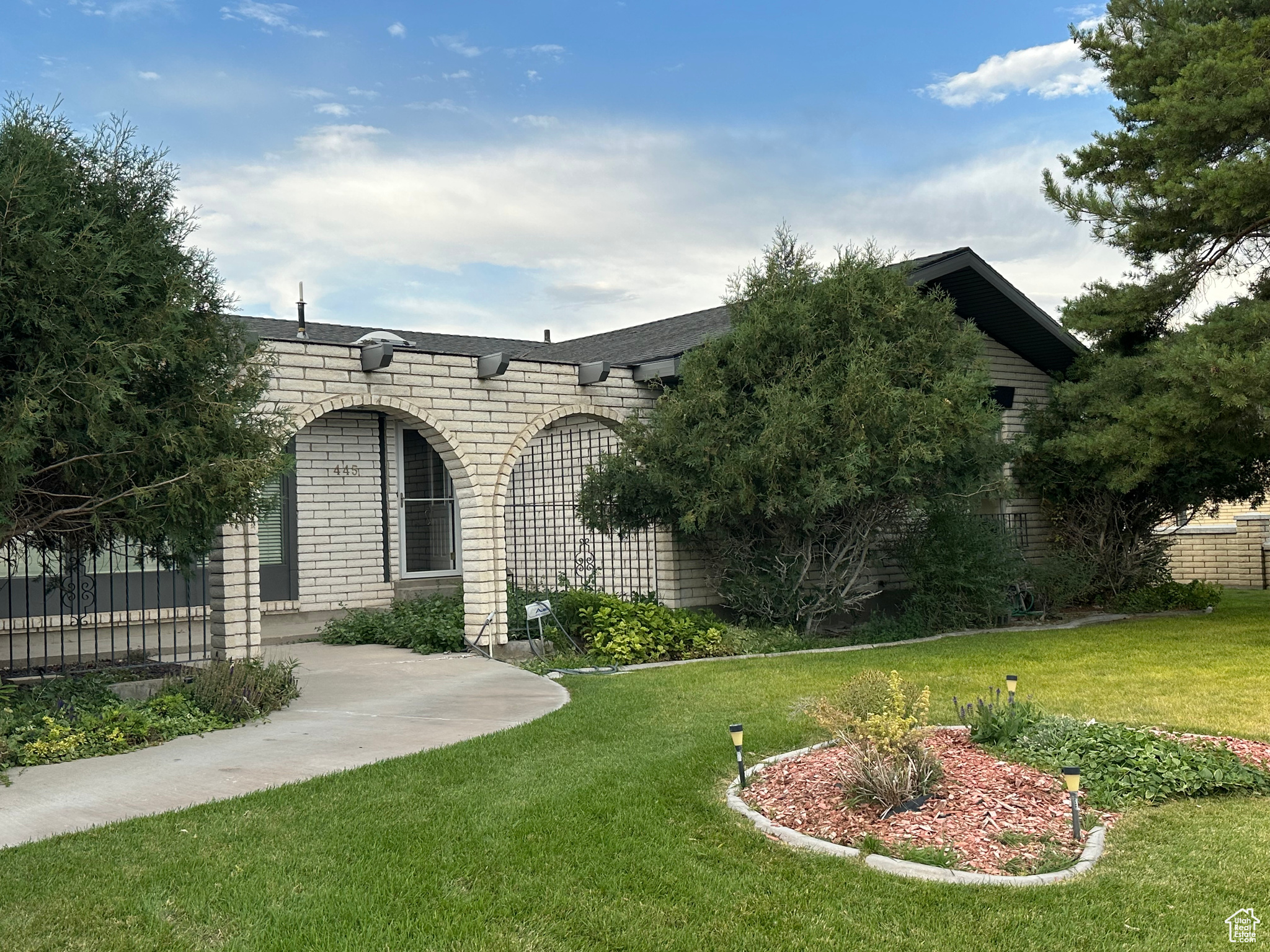 DAILEY MINOR - Residential