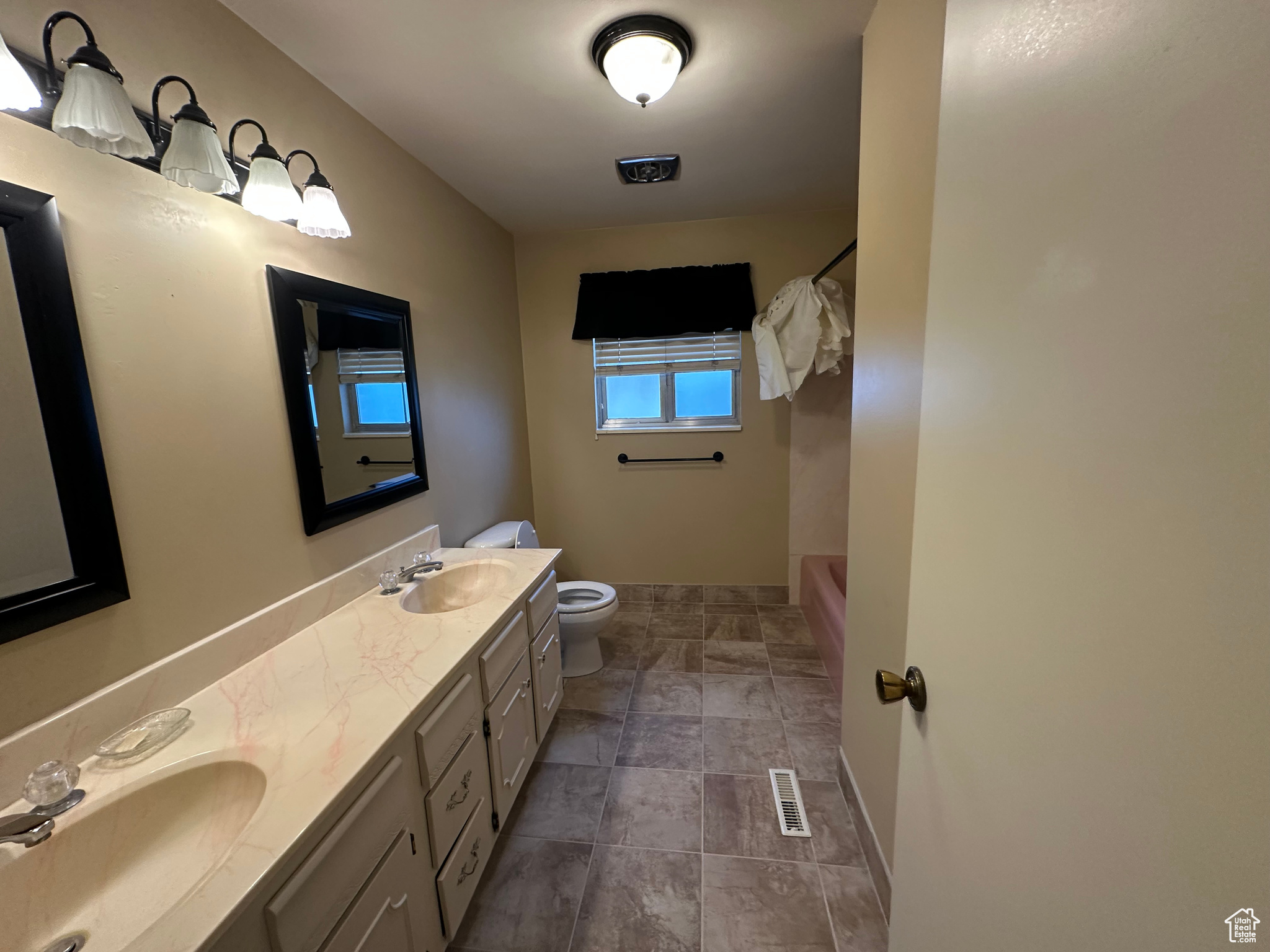 DAILEY MINOR - Residential