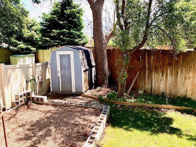 PLUM TREE COURT - Residential