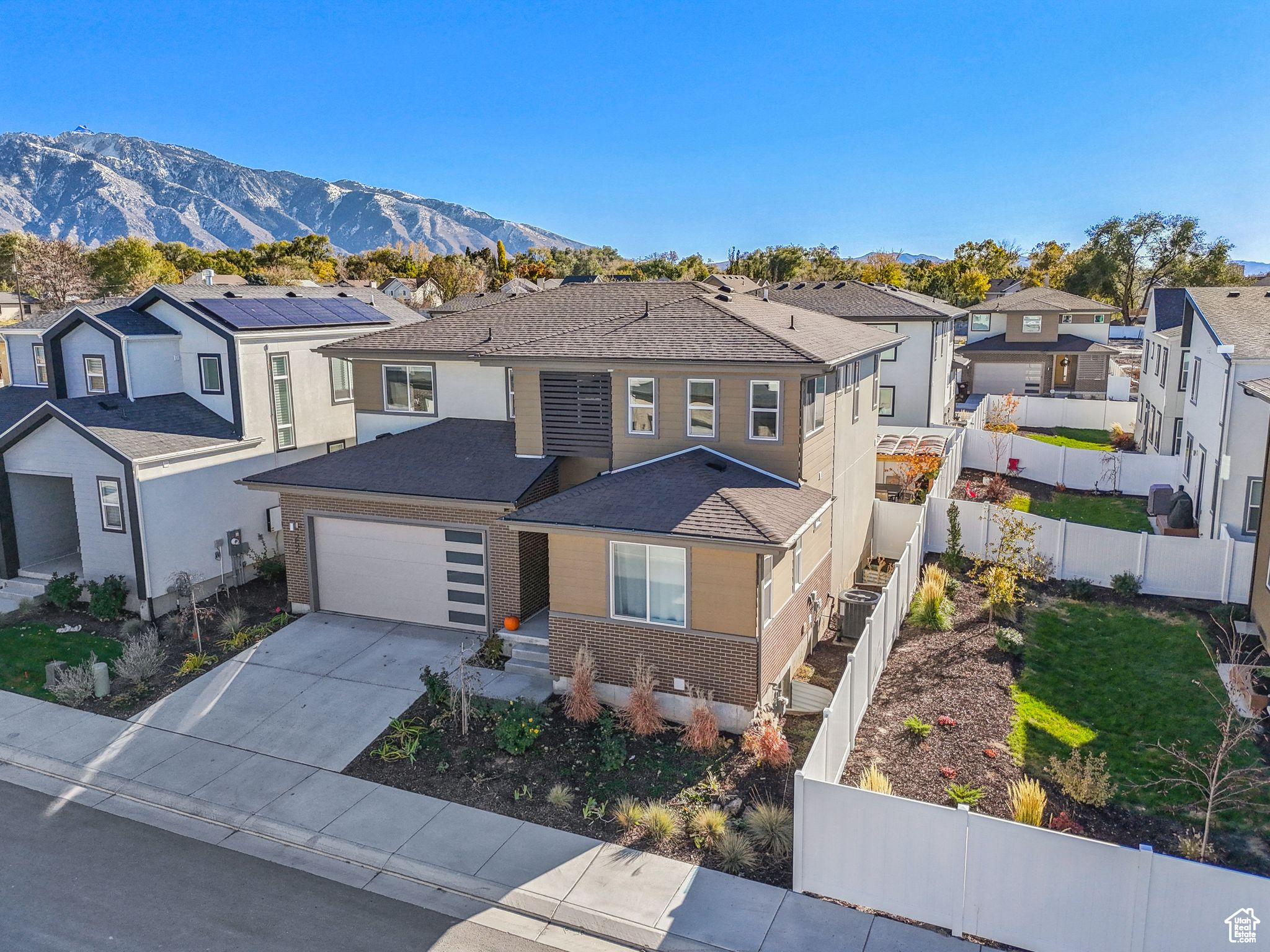 252 E Hammermill Ln, Sandy, Utah image 1