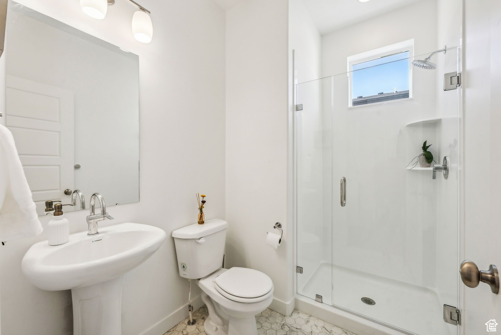 252 E Hammermill Ln, Sandy, Utah image 17
