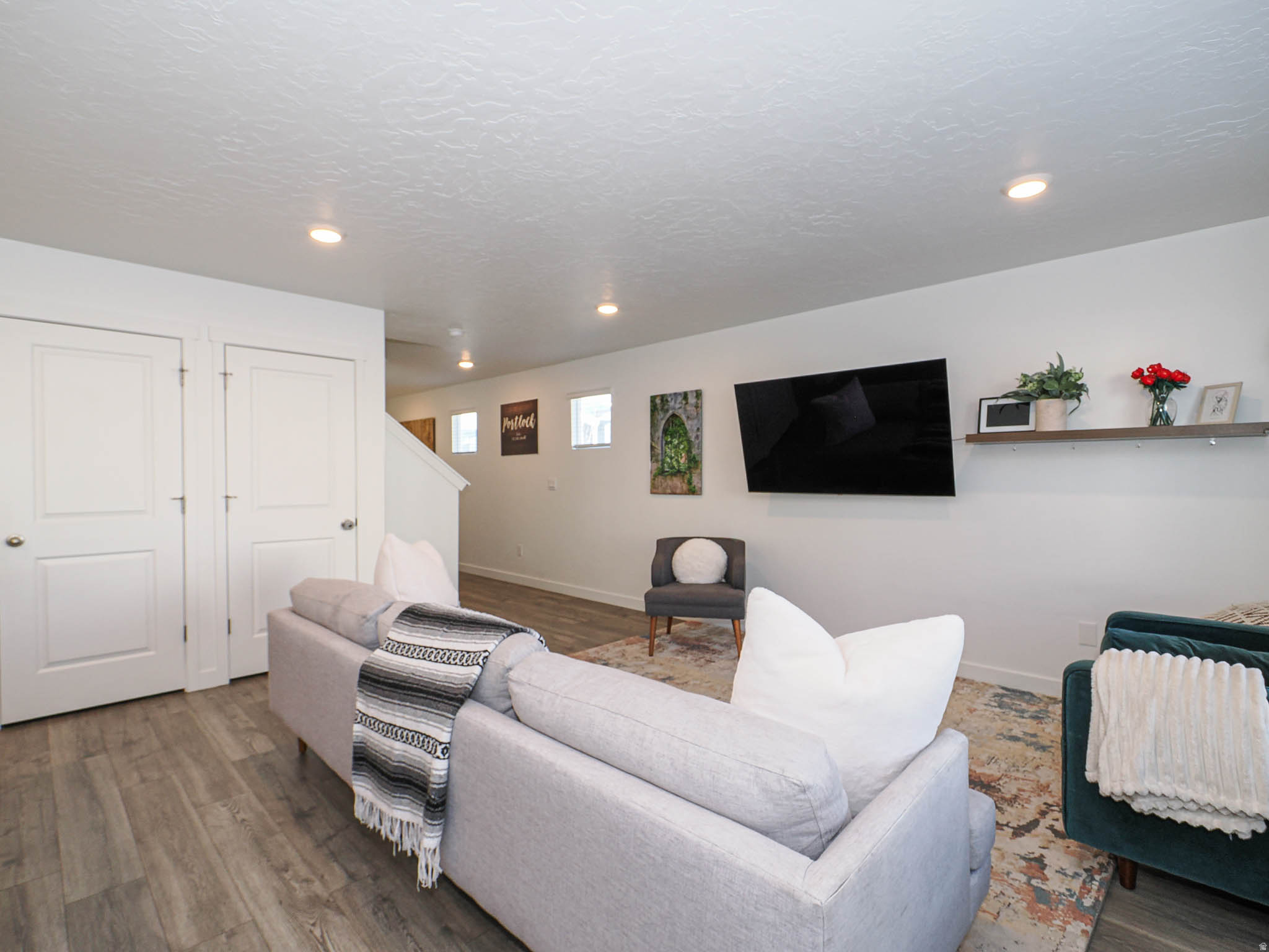 SPRING RANCH - Residential