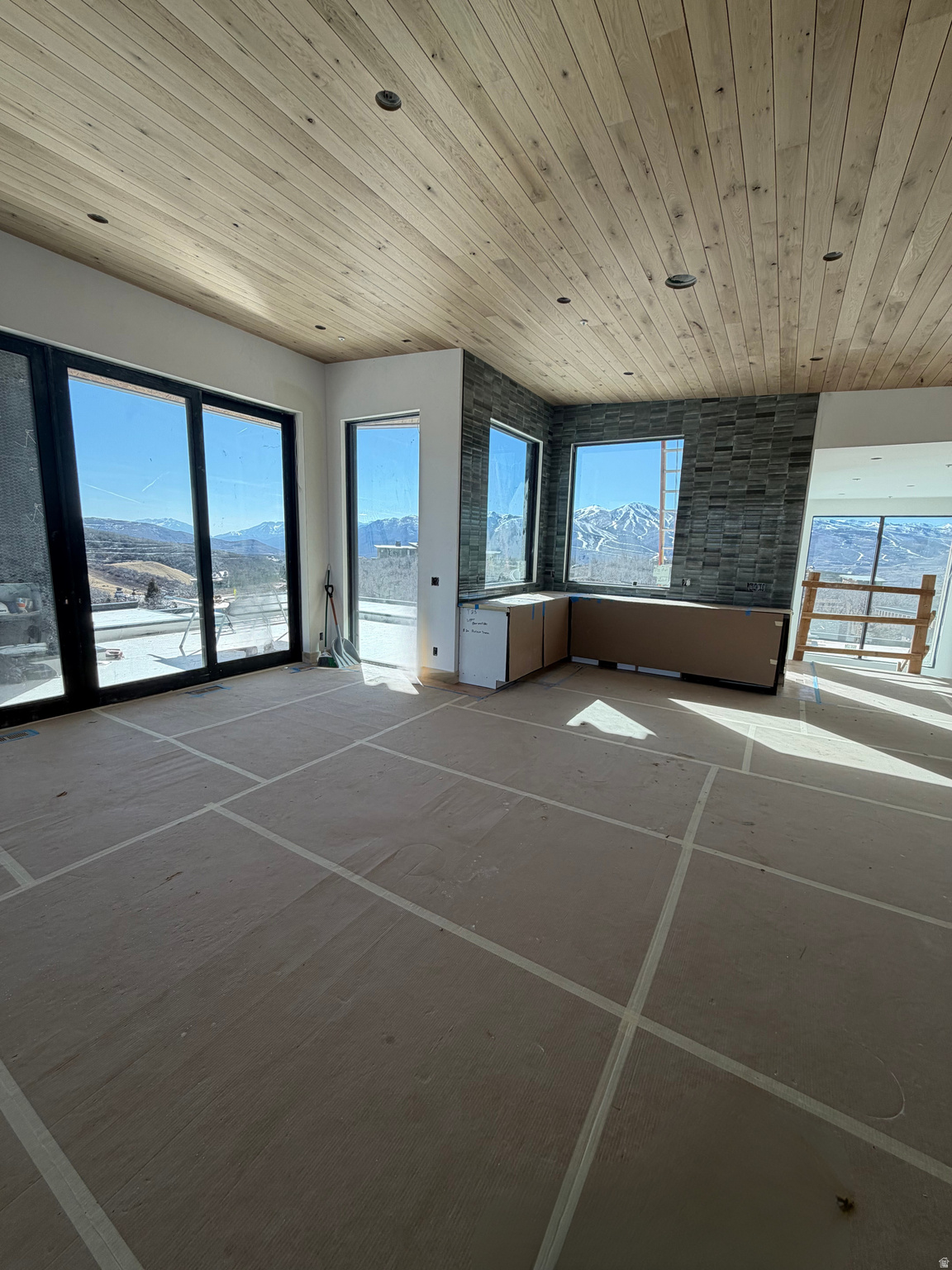 TUHAYE - Residential