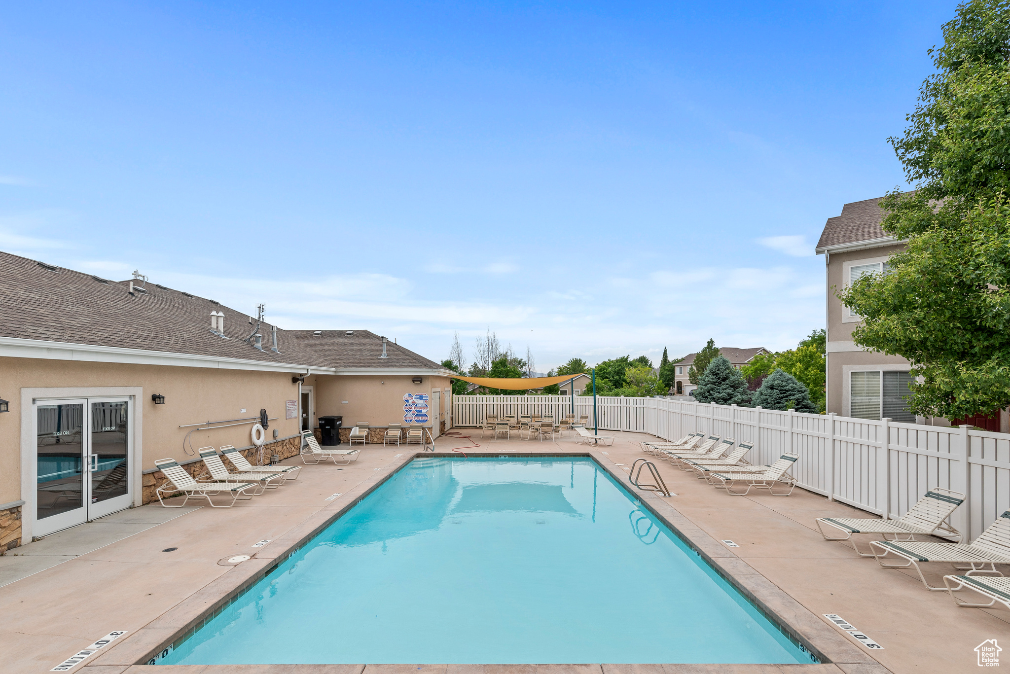 CANYON MEADOW - Residential