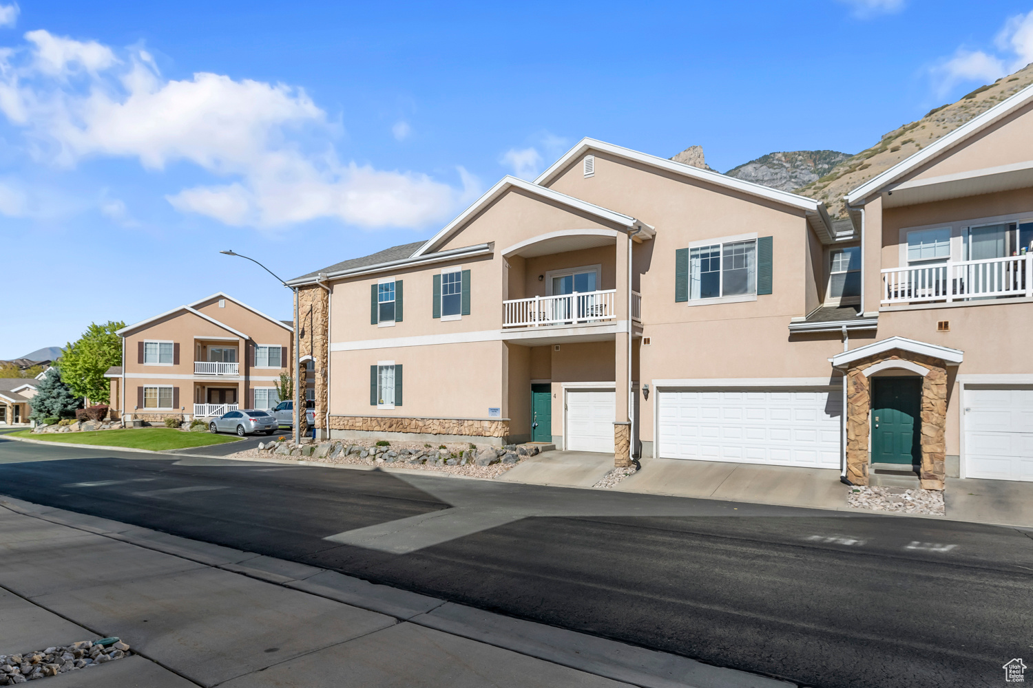 CANYON MEADOW - Residential