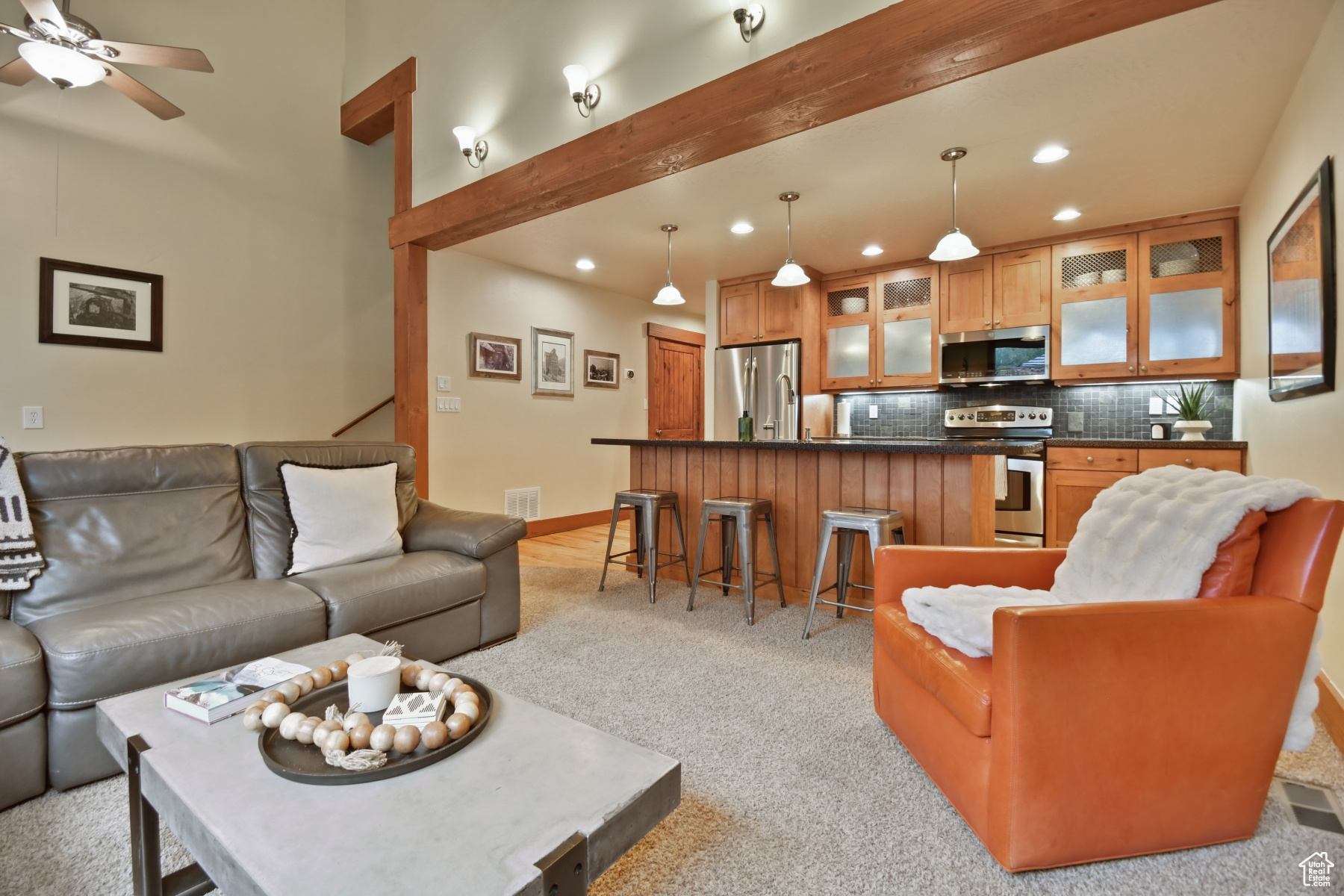 Park City, Utah 84060, United States, 3 Bedrooms Bedrooms, ,3 BathroomsBathrooms,Residential,Pending,38028