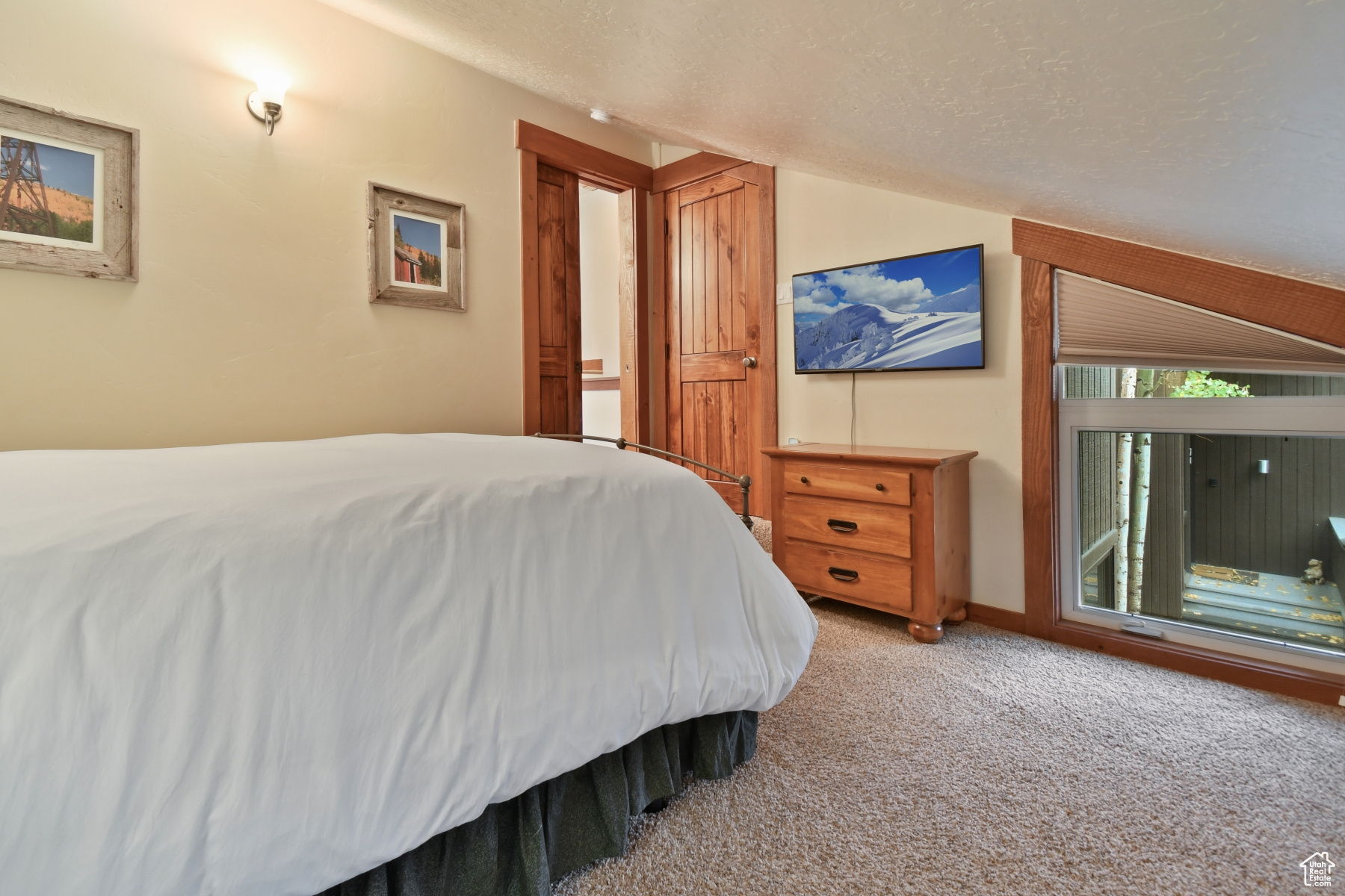 Park City, Utah 84060, United States, 3 Bedrooms Bedrooms, ,3 BathroomsBathrooms,Residential,Pending,38028